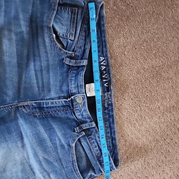 Women's Blue Jeans - Picture 5 of 7